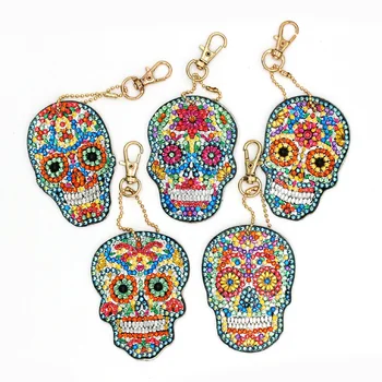 

4Pcs DIY Full Special Shaped Diamond Painting Colorful Skull Keyring Unique Shining Full Drill Rhinestones Craft Gifts YSK42