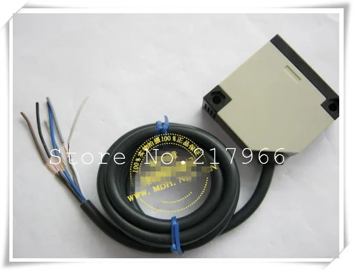 

sensor E3JK-DS30M2 diffusely reflected light off AC and DC common free shipping
