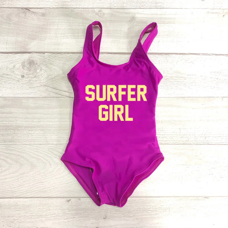 Детский слитный купальник с буквенным принтом золотистый черный красный|surfer