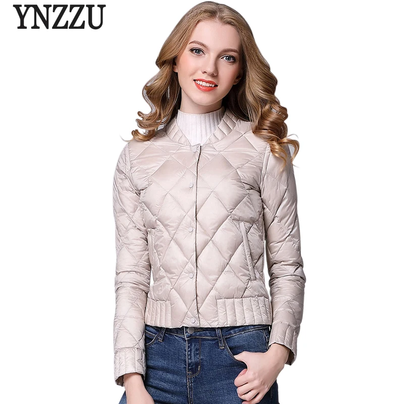 2017 Mulheres Jaqueta de Inverno Para Baixo Curto Estilo Elegante Magro Sólidos Manga Comprida Outono Quente Para Baixo Casaco Parkas Plus Size AO205