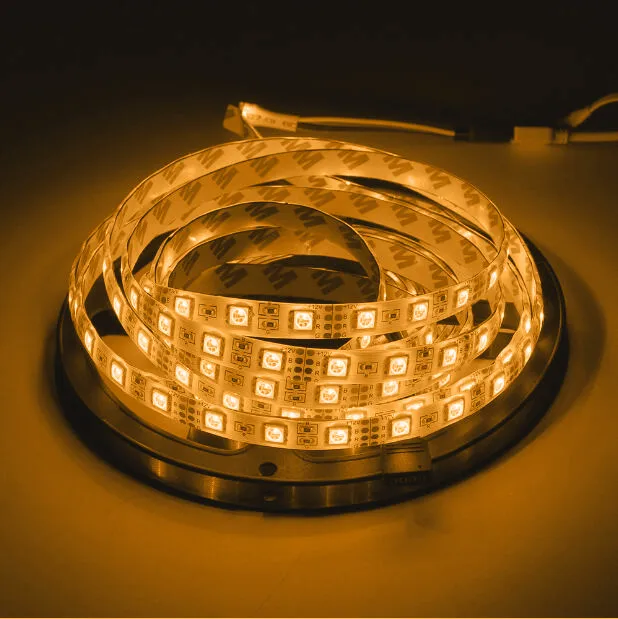 Светодиодный полосы света 60 Светодиодный IP65 Водонепроницаемый белого цвета, доступен в 5 м светодиодный световая гирлянда 12В 1A SMD5050 2835 гибкая лента, полоска светящийся кабель Smart Pixel полосы - Испускаемый цвет: 2835 Yellow