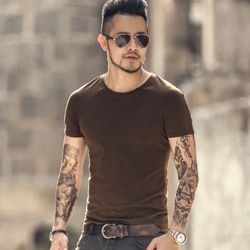 2018 nuevos hombres ocasionales Camisetas Camiseta de manga corta algodón Tops O cuello verano Camisetas Slim marca 2018 nuevos hombres ocasionales Camisetas Camiseta de manga corta algodón Tops O cuello verano Camisetas Slim marca