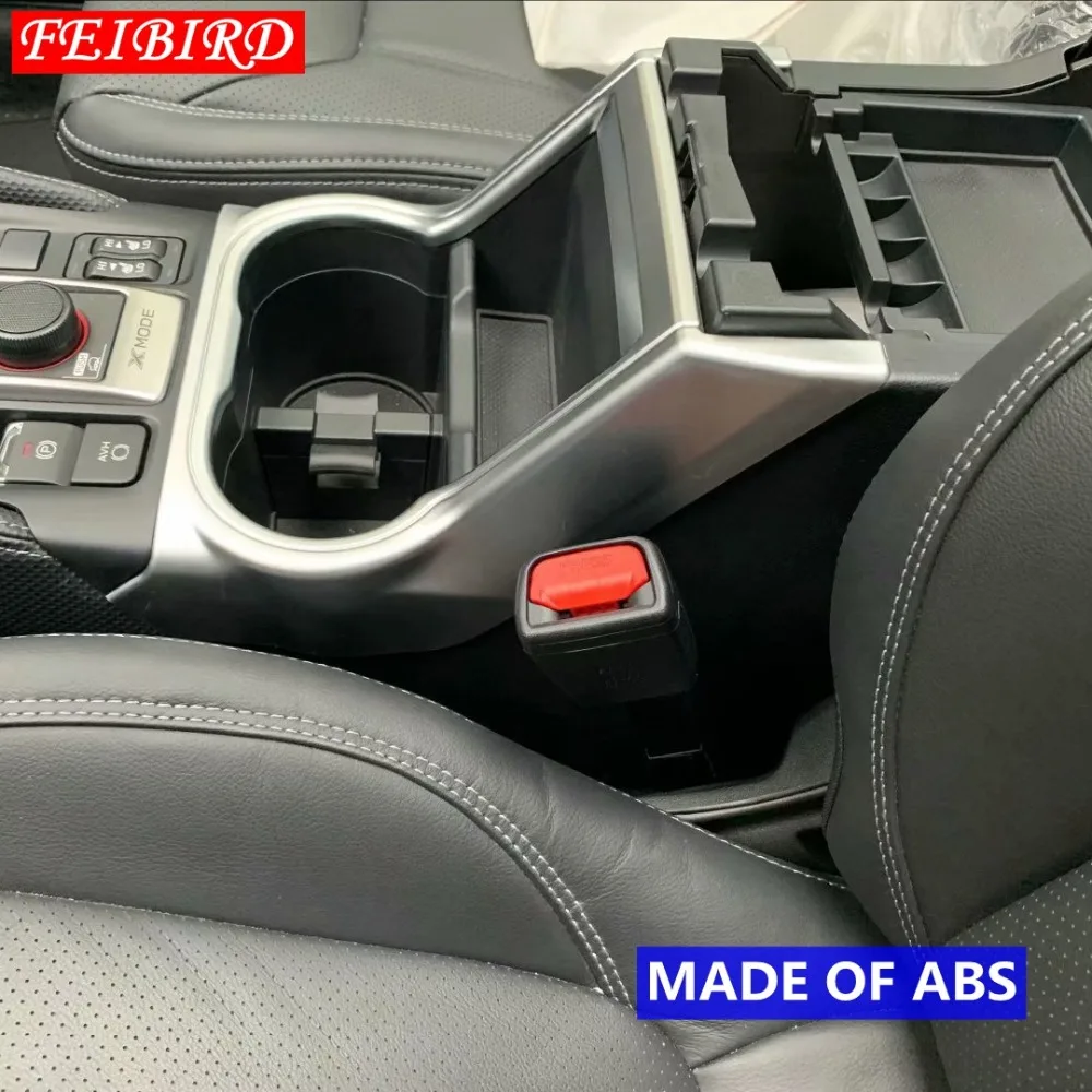 Матовый держатель для стакана воды из углеродного волокна Subaru Forester 2019|Лепнина