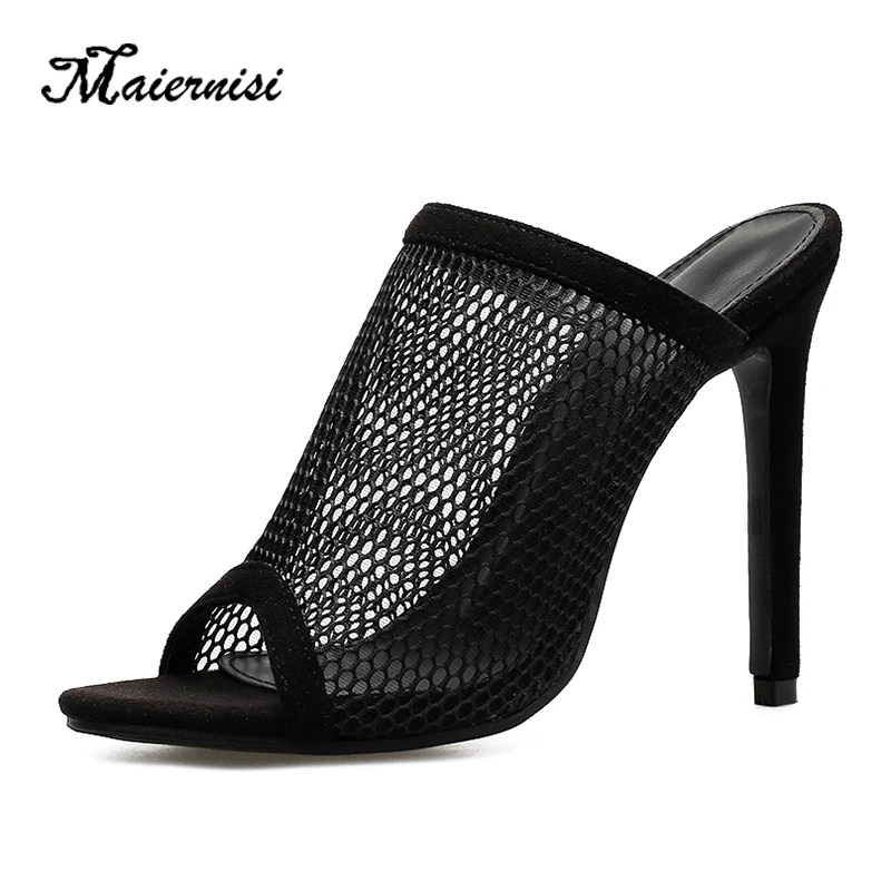 

MAIERNISI Slip On Outside Slides Women Slipper Summer Outdoor Trendy Comfortable Women Sandals Black Grid High Heel Sandals