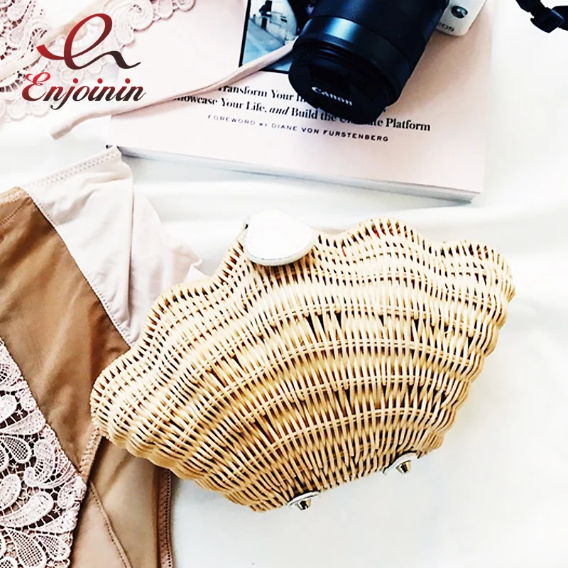 

Vintage women's casual Vacation sexy lip shell style women's casual clutch bag Casual chain purse crossbody messenger bag