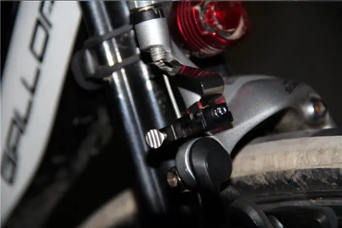 Perfect Portable Mini Brake Bike Light Mount Tail Rear Bicycle Light Cycling LED Light High Brightness Waterproof red LED lamp BL1902 8 Perfect Portable Mini Brake Bike Light Mount Tail Rear Bicycle Light Cycling LED Light High Brightness Waterproof red LED lamp BL1902 8