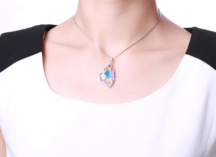 2327182909_1706999782