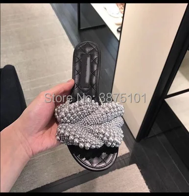 

Hot Sell Pearl Flat Slippers Sweet Girls String Beading Outside Slippers Summer Beach Shoes