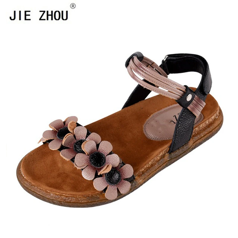 

2019 New Women Sandals Fashion Summer Women Shoes Bohemia Flowers Beach Flat Casual Sandals Leisure Female Flat with Sandals