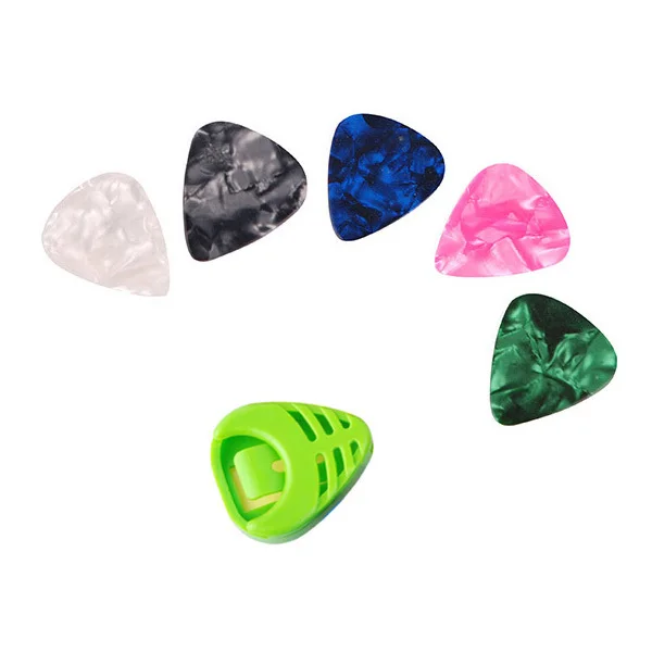 

1 Guitar Pick Holder + 5 Celluloid Picks, Pick Guitar Case Plectrum Sticker Holder