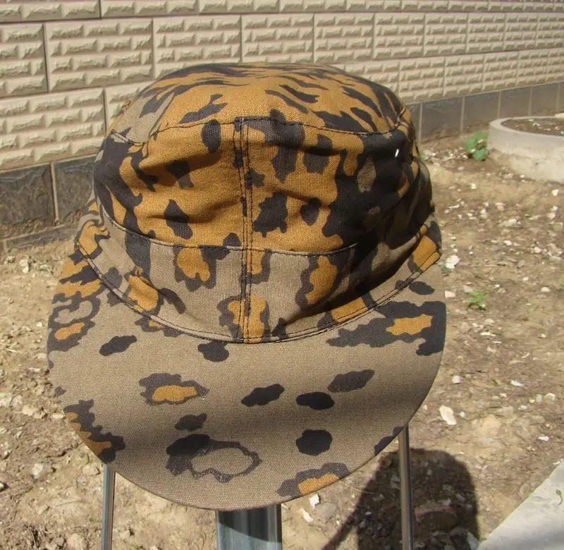 

WWII WW2 GERMAN ELITE OAKLEAF A CAMO REVERSIBLE FIELD CAP HAT IN SIZES - World military Store