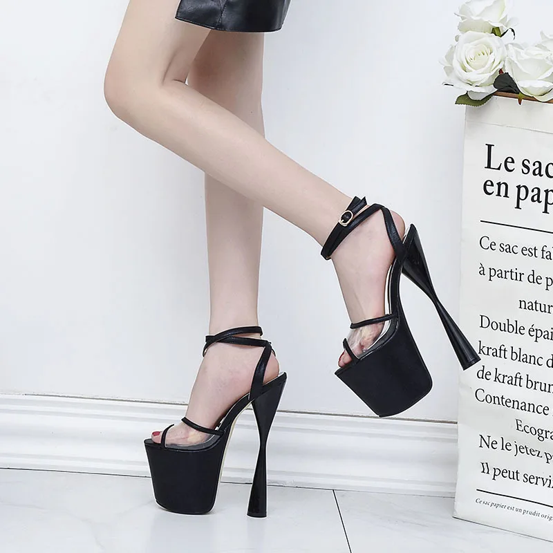 Super Pu Peep Nouvelle Soirée Sandales Mode Boucle Mariage Or Haute Cheville Black Chaussures Plate 2018 gold Noir Sexe D'été De Toe forme Talon silver Femmes Argent 0TEqXWn0