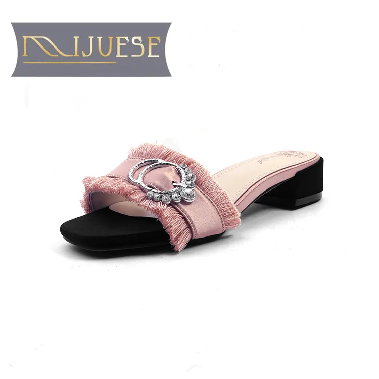 crostail stylish slippers