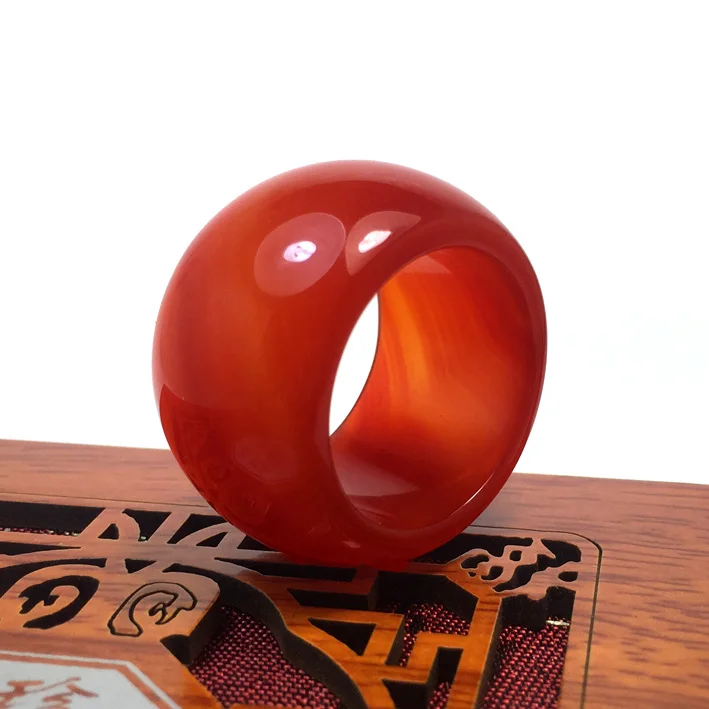 

Natural red agate ring (widened style)
