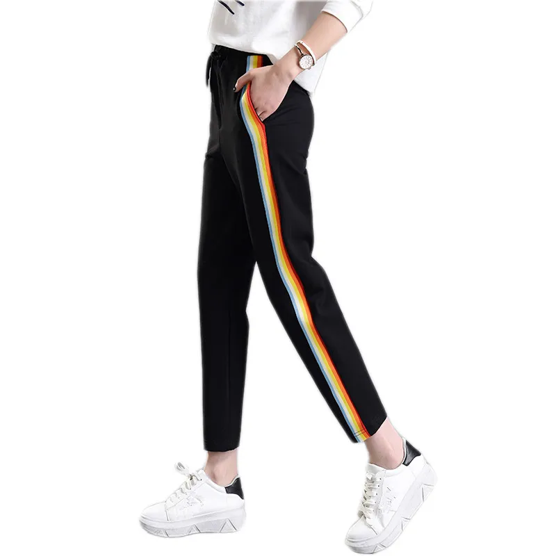 Kopen 2018 Lente Zomer Vrouwen Casual Joggingbroek Regenboog Gestreepte Gedrukt Side Pant Dames Losse Broek Joggers Zweet Broek Plus Size
