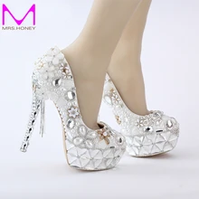 Großhandel 2016 Weiße Perle Braut Hochzeit Schuhe Blume Quaste Anhänger 14 cm High Heel Prom Party Schuhe Braut Hochzeit Veranstaltung pumpen