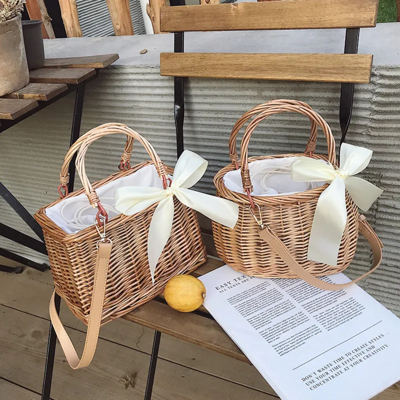 

Female Straw Beach Bag Tote Bags For Women 2019 Summer Wicker Designer Handbags Ladies Rattan Shoulder Messenger Bow Bag Sac A