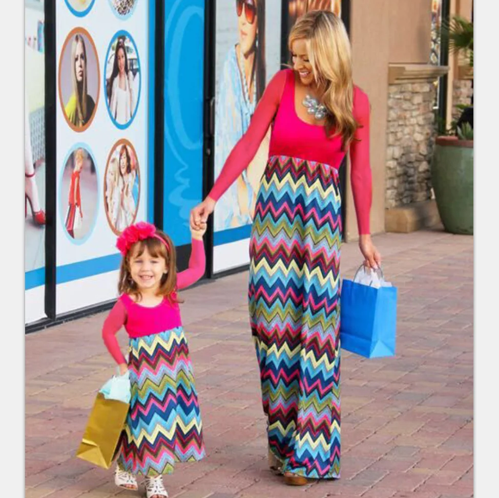 

ZOGAA 2019 Spring Long Sleeve Family Matching Clothes Stitched Geometric Wave Mother Daughter Dresses Print Family Look