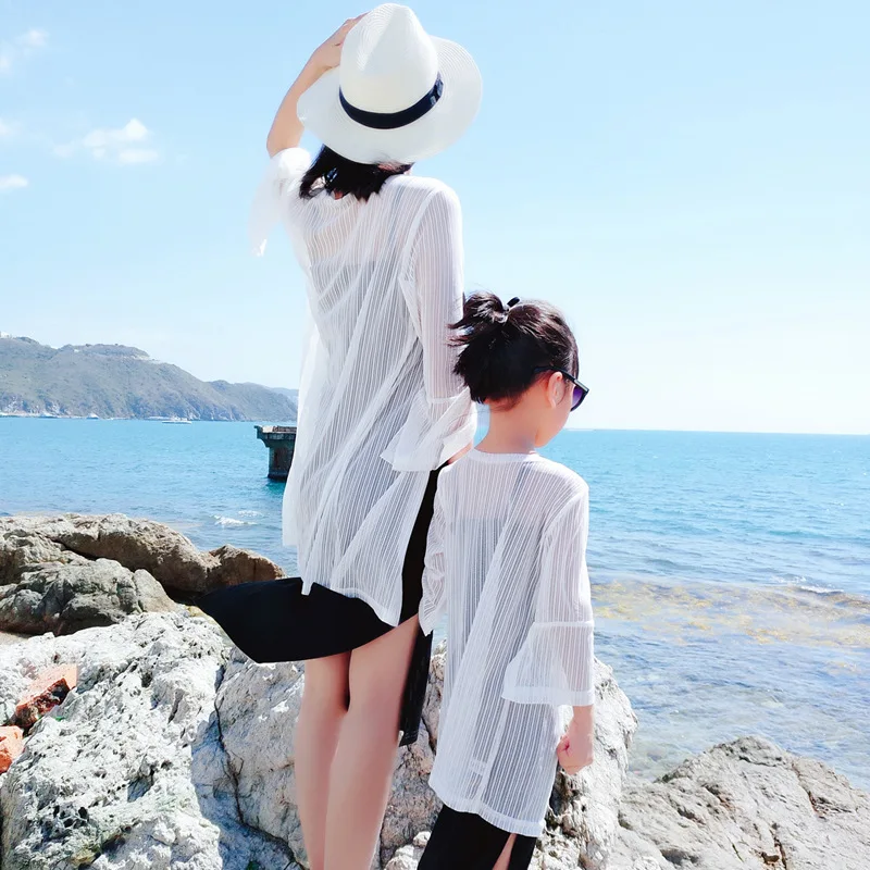 

Mommy and Me Clothes Summer Sunscreen Flare-sleeve Top All-match Coat Summer Holiday Beachwear Women and Girls Cape