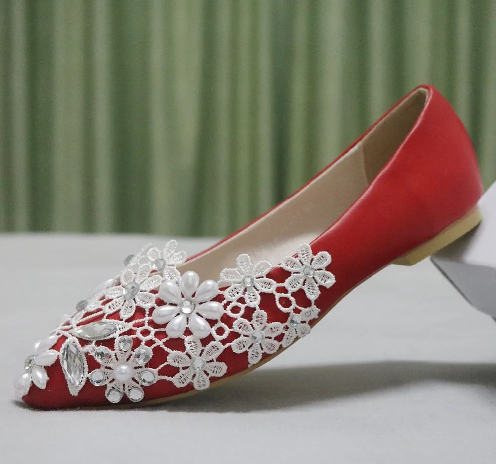 shoes with flat heels