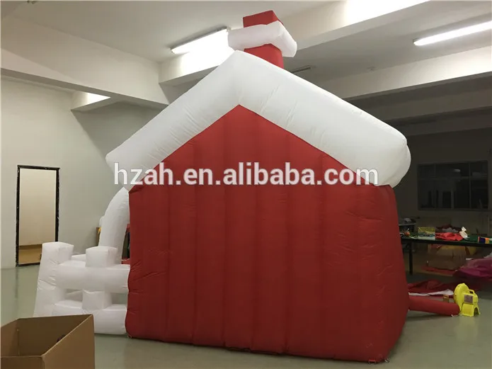 Outddor-Decorations-Inflatable-Santa-House-with-Fence