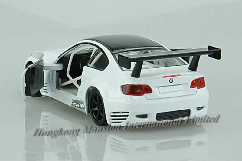 132 TheBMW M3 GTR STREET VERSION (4)