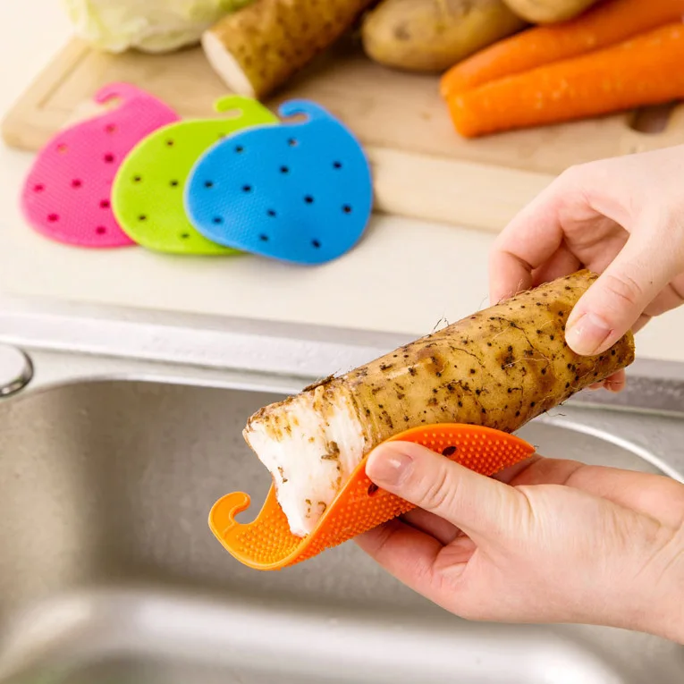 4pcs/Lot Kitchen Accessories Fruit Vegetable Cleaning Brush Carrot/Potato Peeler Hanging Cooking Tools