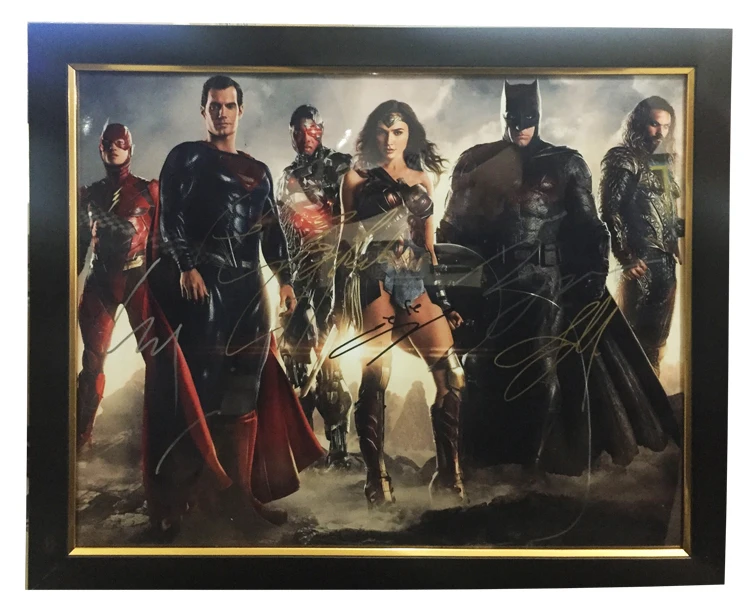 

Ben affleck Henry cavill Amy Adams gal gadot Jason morma ray fisher signed Autographed Photo Framed 20 inch frame come with coas