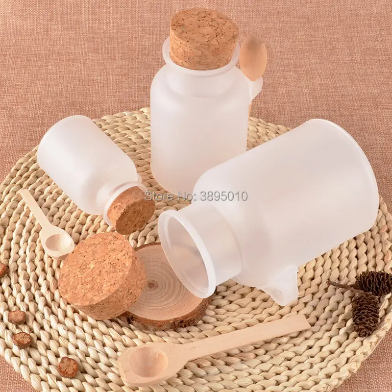 

PP Round Bath Salt Bottle 100ml Powder Plastic Bottle with Cork Jar with Wood Spoon,Packaging Bottle F366