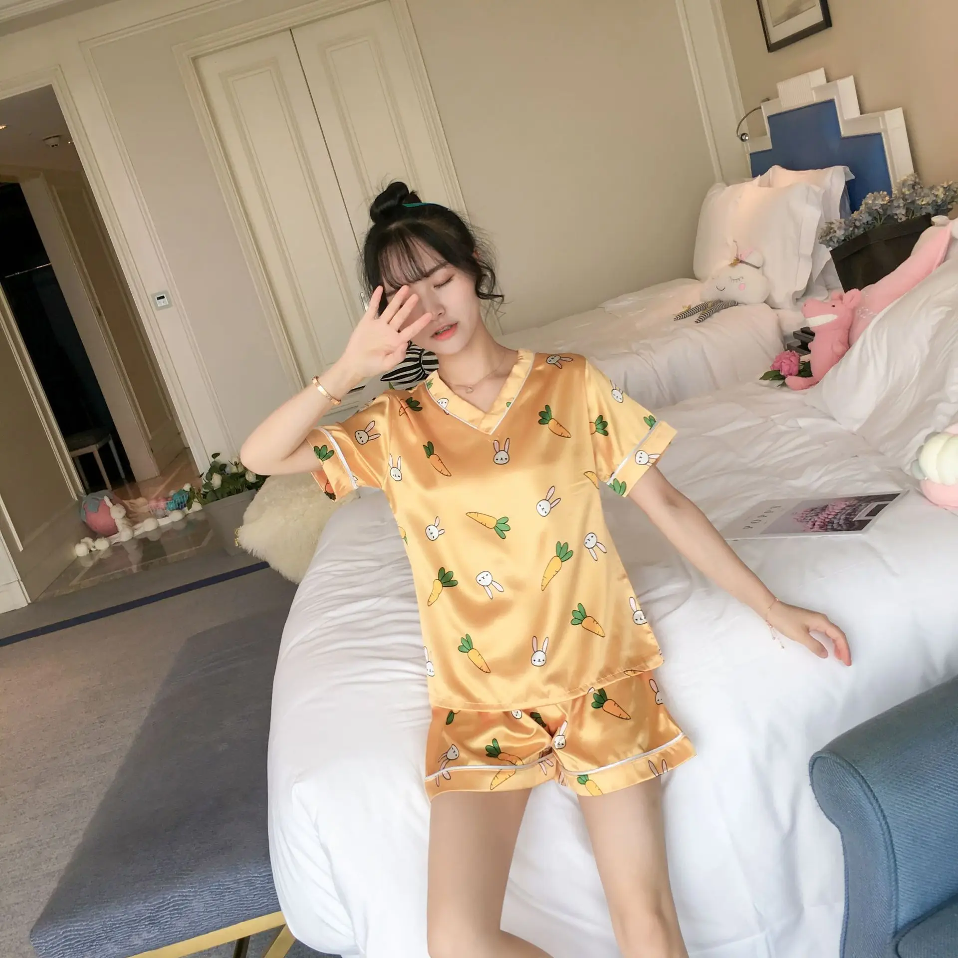 Pajama girls summer ice silk short sleeves two pieces of suit Korean fresh sweet lovely students thin silk home clothes