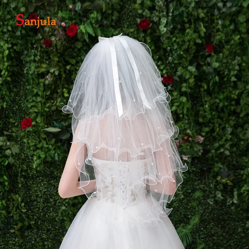 

Four Layers Cheap Bridal Veils 2019 Pencil Edge with Pearls Cute Wedding Short Veils with Comb Top Bow Wedding Accessories V111
