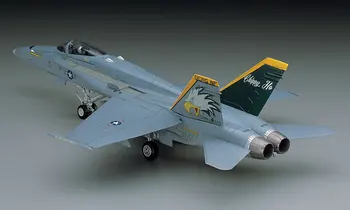 

Assembly model U.S. F/A-18C hornet carrier fighter 1/72 Toys
