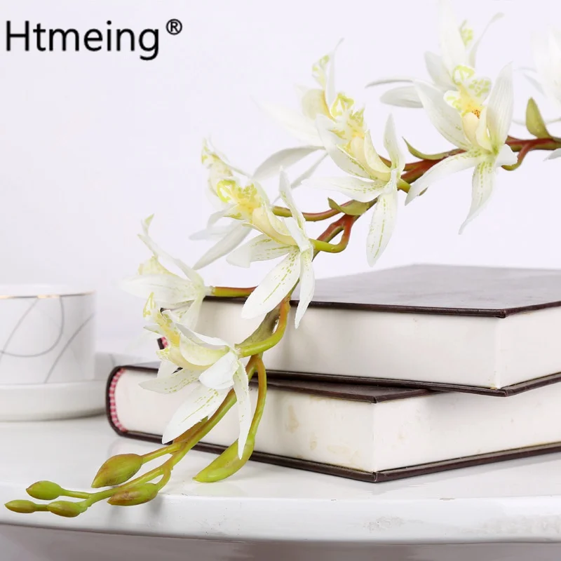 9441298473_1627647621