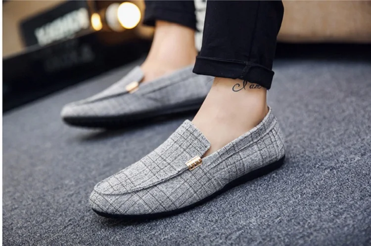 New Summer Man Casual Shoes Breathable Wear-resistant massage Canvas Fashion Solid Color Hard-Wearing Korean Flat Shoes Male (1)