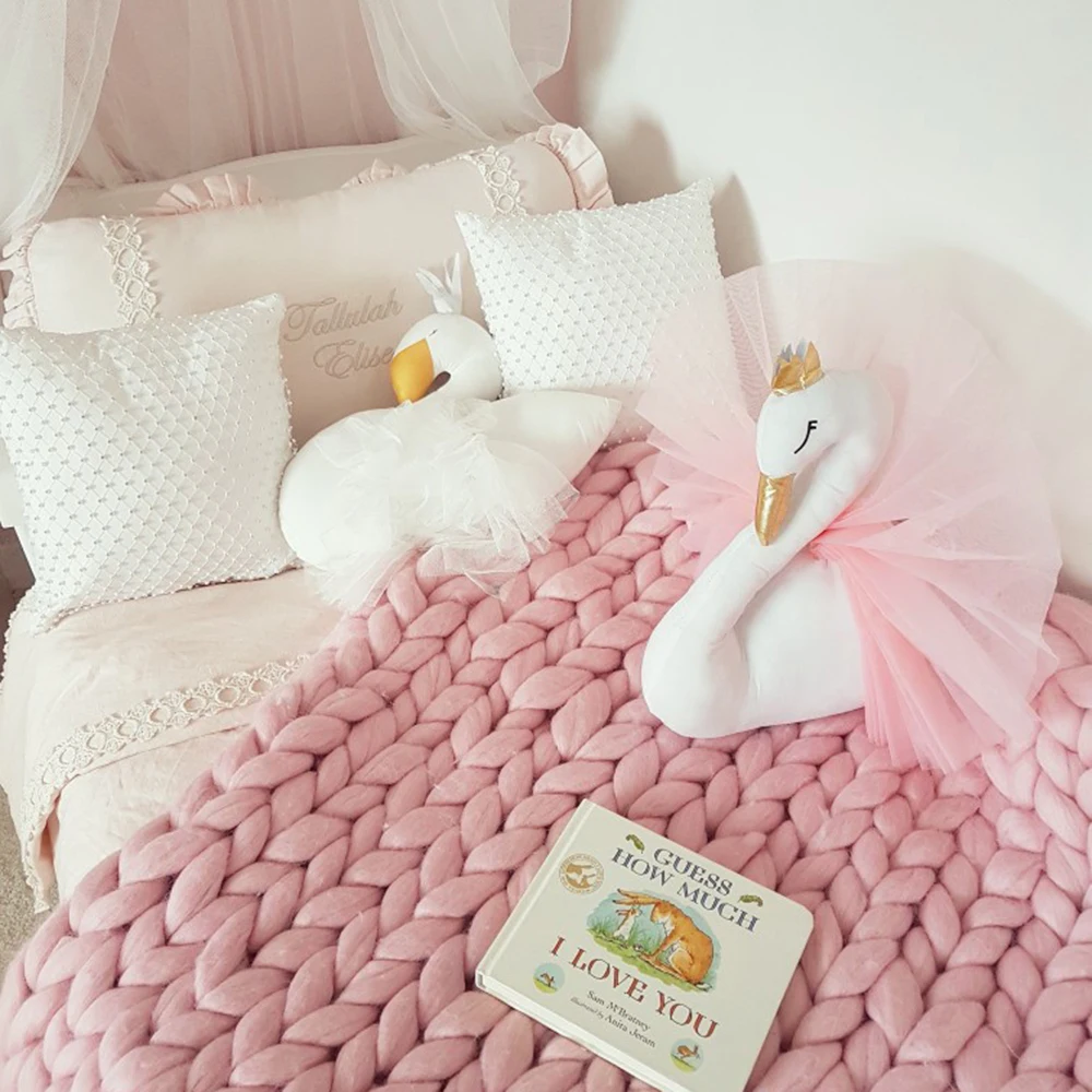 swan decor