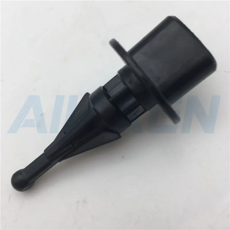 1704006010 New Original Intake Air Temperature Sensors For Toyota
