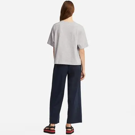 

Women's casual crew neck T-shirt (short sleeve)