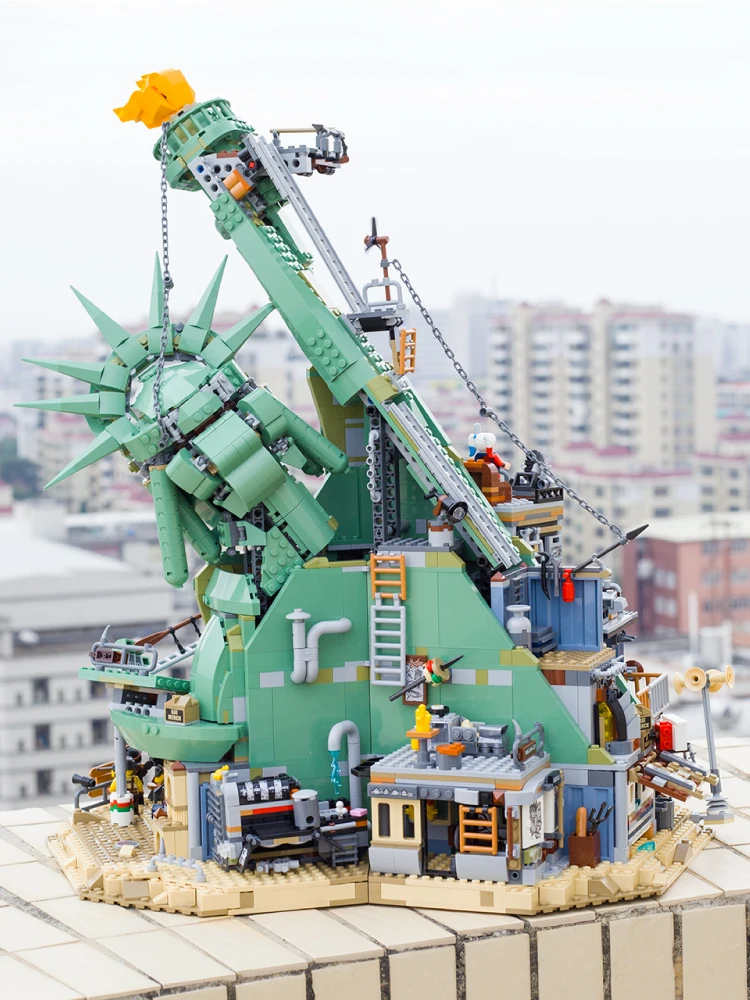

45014 Movie Seies The Statue of Liberty Welcome to Apocalypseburg Building Block Bricks Compatible Movie 2
