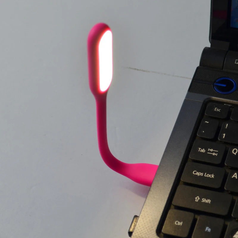 جديد في الهواء الطلق أدوات متعدد الألوان البسيطة USB مصباح ليد التخييم مصباح الكمبيوتر الدفتري المحمول القراءة ردور التخييم المشي أدوات
