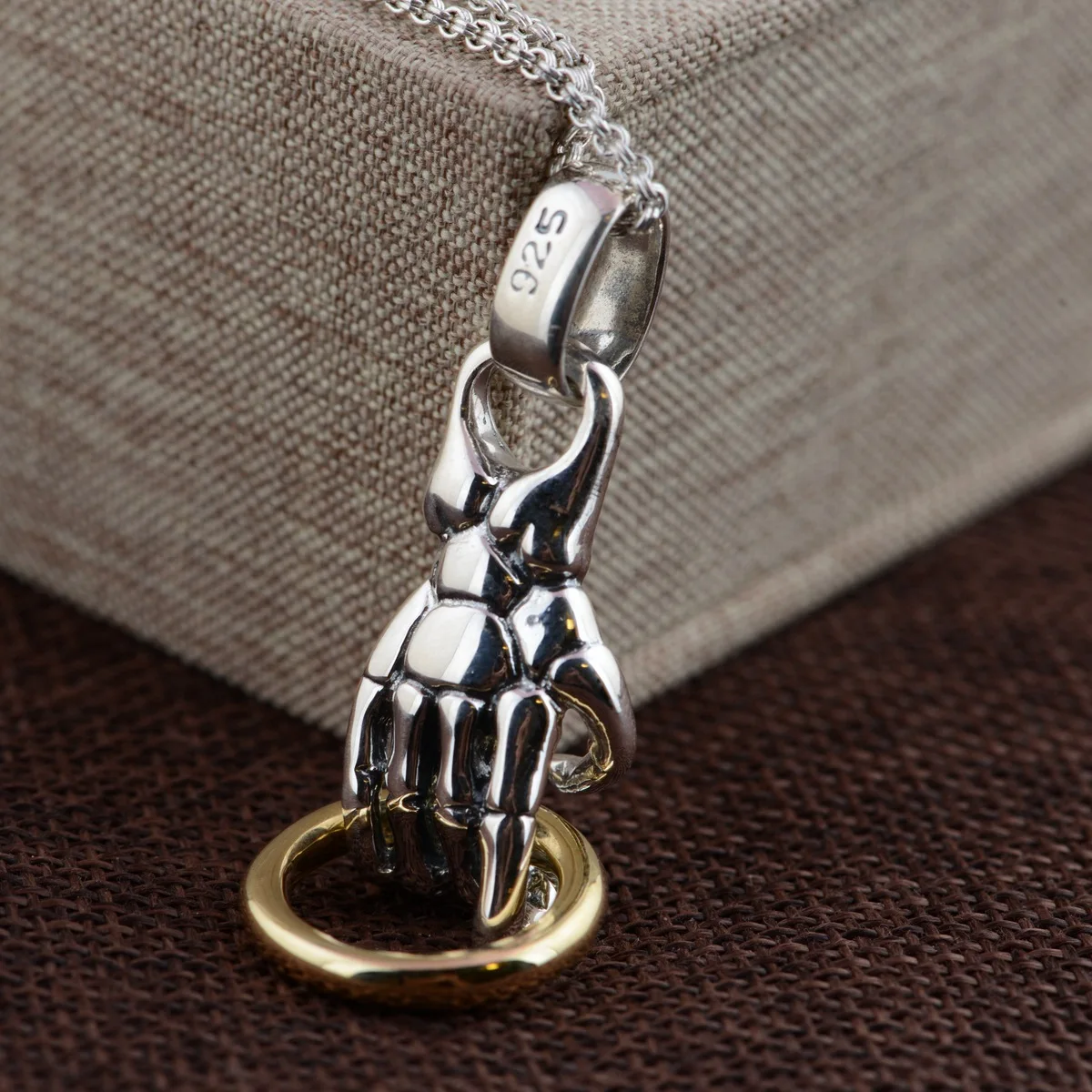 

S925 pure silver pendant archaize process new brand personality fashion gift