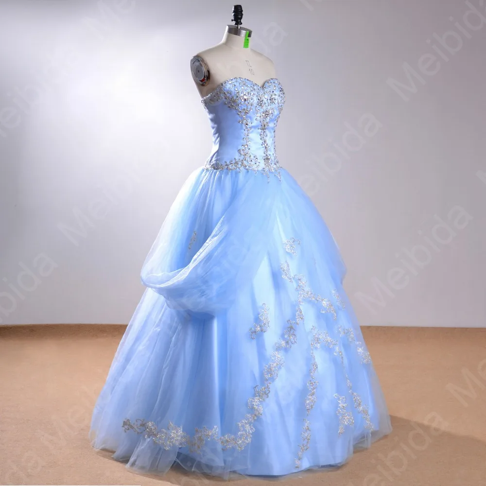 vestido de 15 anos alice no país das maravilhas