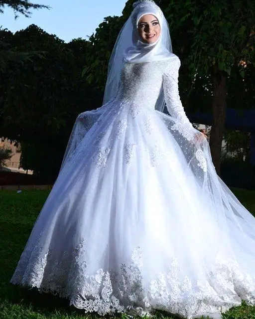 Romatic Muslim font b Hijab b font Wedding Dress 2017 Long Sleeves Bridal Dress Lace Applique