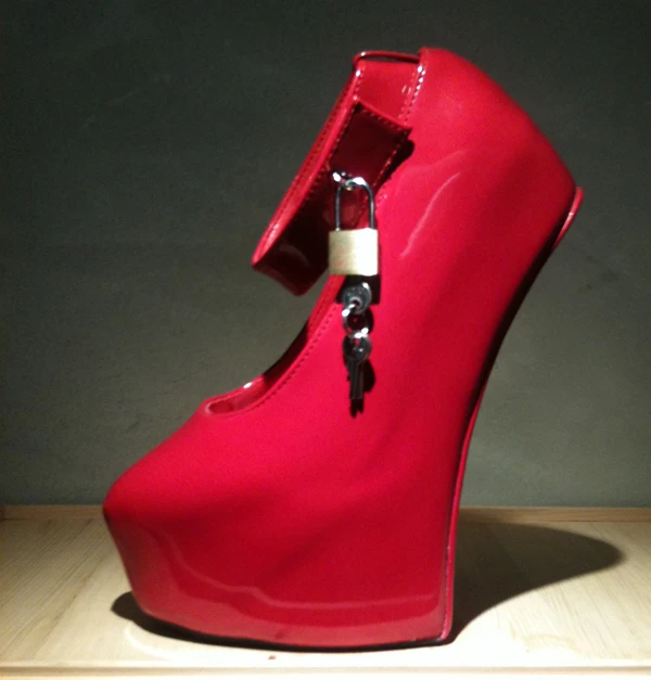 

Red Patent-Leather Wedge Heels, 20 cm Heels Sexy High-Heeled Shoes,Ankle Buckle Party Shoes Woman,Ballet High Heels Plataformas