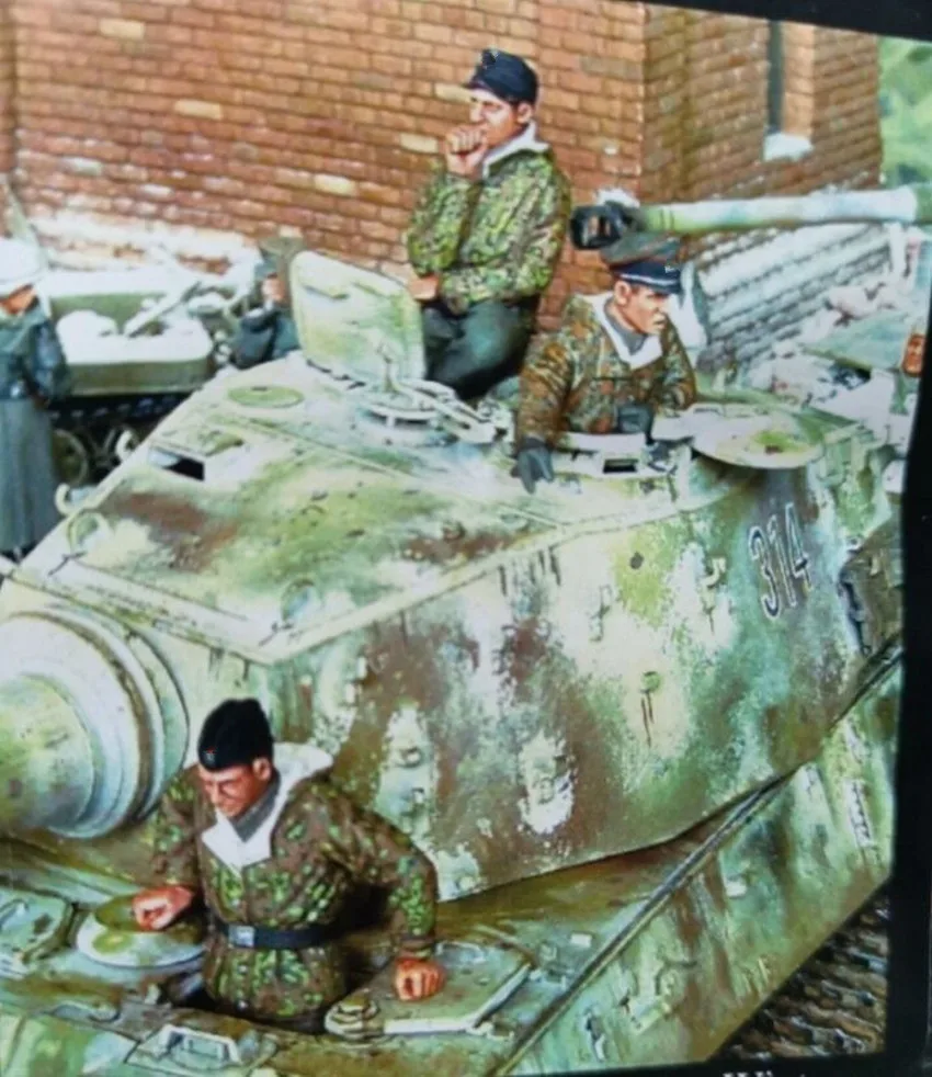 

1/35 Resin Figure Model Kit Unassambled Unpainted 00782