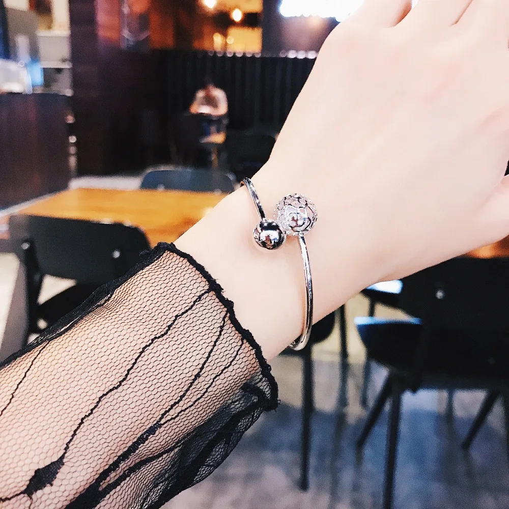 Korean Hot Sale Simple Cuff Bracelet Charms Bangle Bracelet For Women