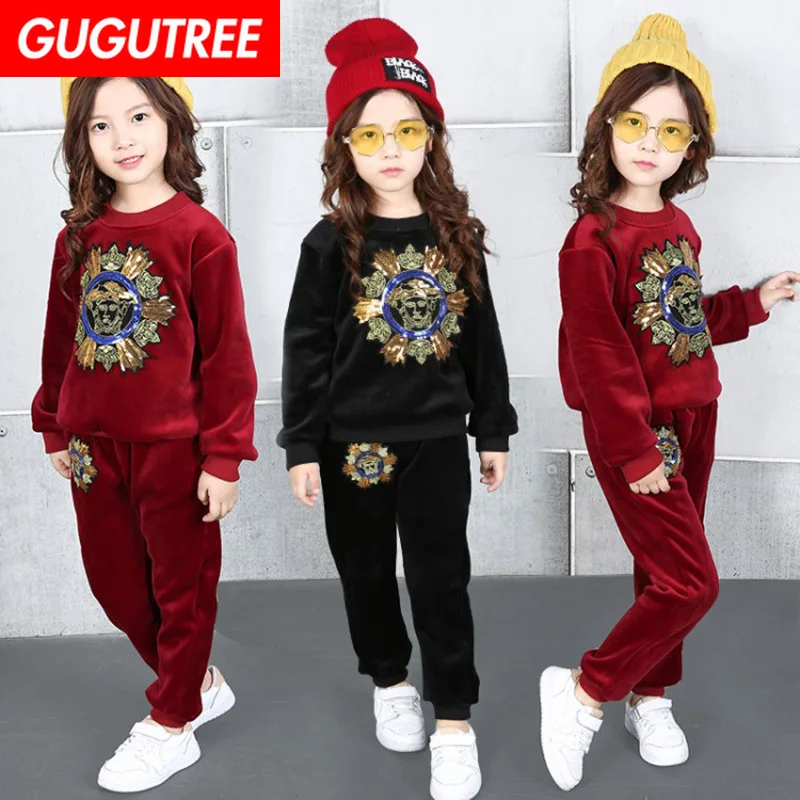 

GUGUTREE embroidery Sequins big ufo patches bee patches badges applique patches for clothing XC-31