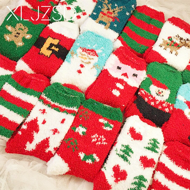 

XLJZSD 1pair Random Style Secret Gift 2019 New Arrival Christmas Santa Claus Elk Tree Coral Velvet Christmas Women Socks XZW057