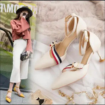 

Sandals female spring 2019 new Korean version of the pointed stiletto high heel wild word buckle with the female shoes cat shoes