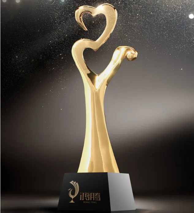 High quality!New Resin Trophies High-Grade Crystal Cup Prize Trophy Model Creative Metal Crown Trophy,Free shipping! High quality!New Resin Trophies High-Grade Crystal Cup Prize Trophy Model Creative Metal Crown Trophy,Free shipping!