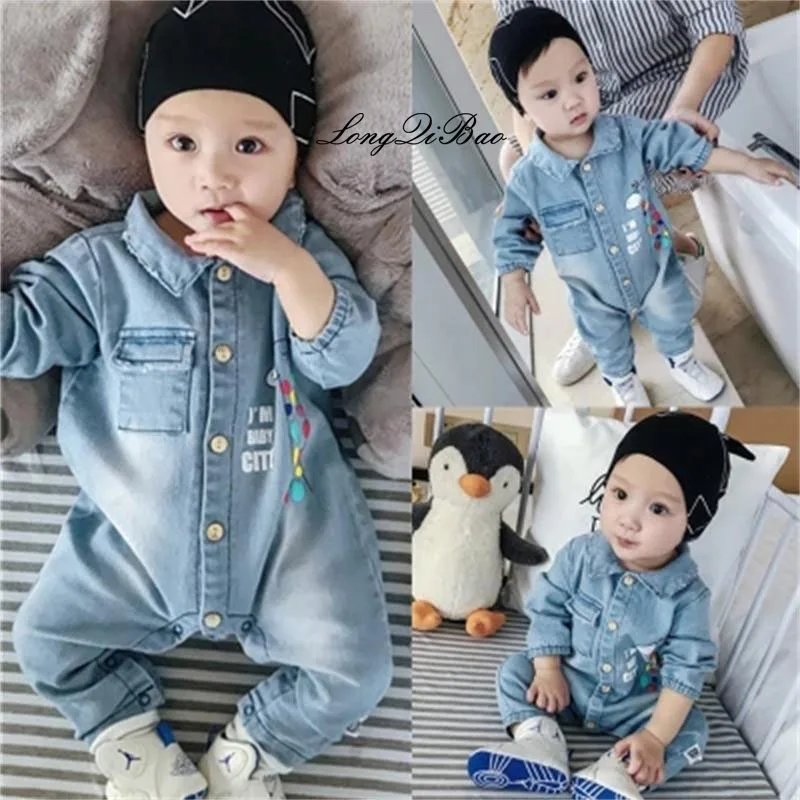 

Longqibao infant child male and female baby scarf English letters solid color hayi cotton soft romper outwear